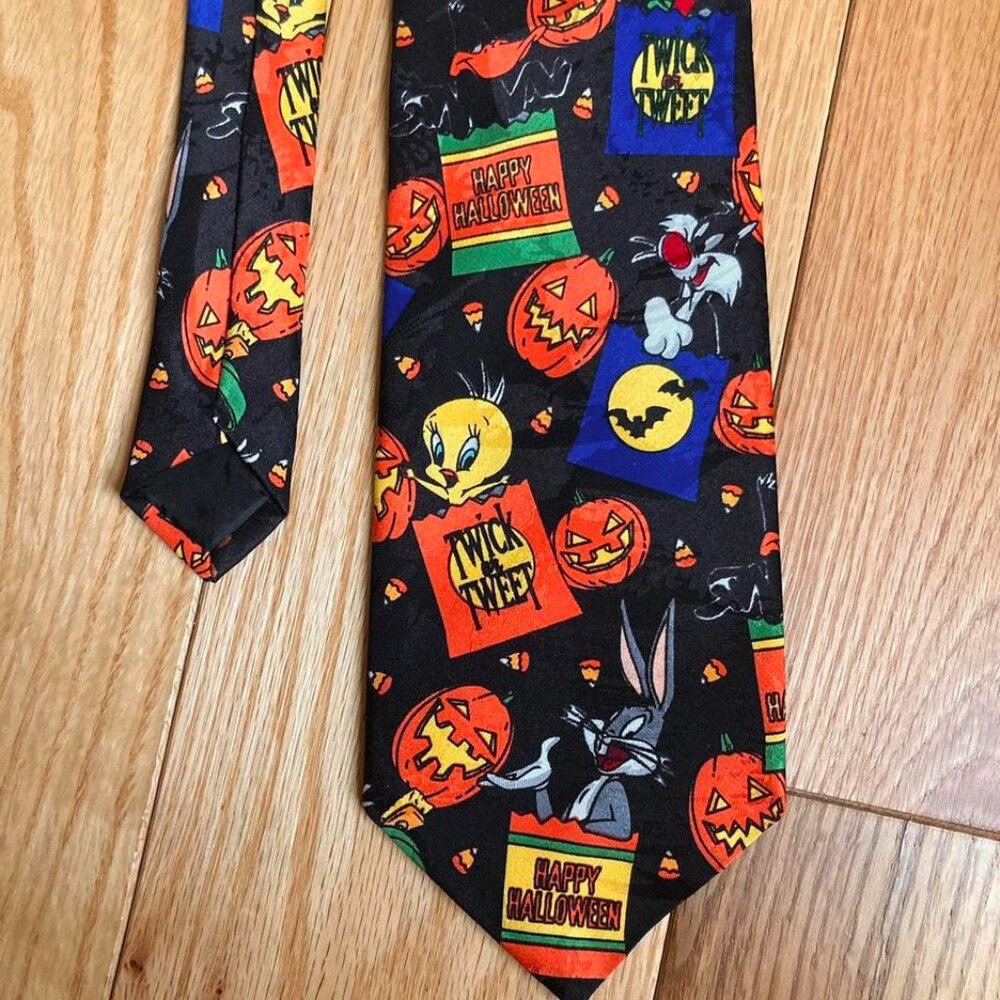 Vintage Looney Tunes Halloween Neck Tie 1995 Novelty Warner Bros. Bugs Tweety